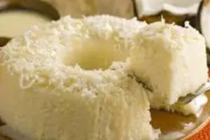 Bolo-de-Tapioca-com-Coco