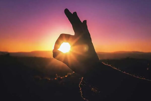how to use natural light in photography